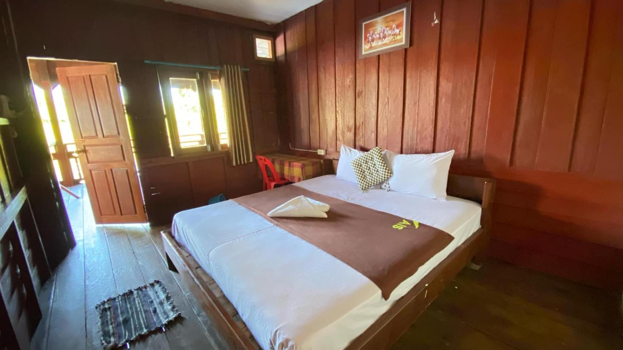 Souksanh River Bungalow Muang Khong Экстерьер фото